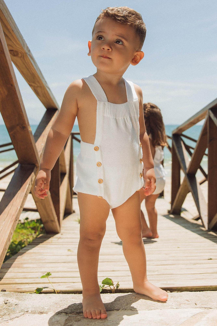 Body de praia para meninos em tricot, na cor branco para ano novo, da Lili Sampedro