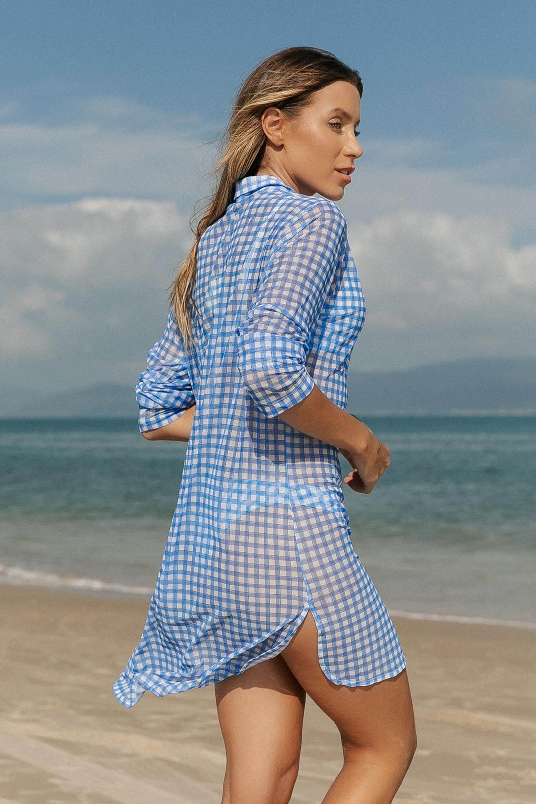 Chemise de Praia Vichy Azul com manga longa da Lili Sampedro