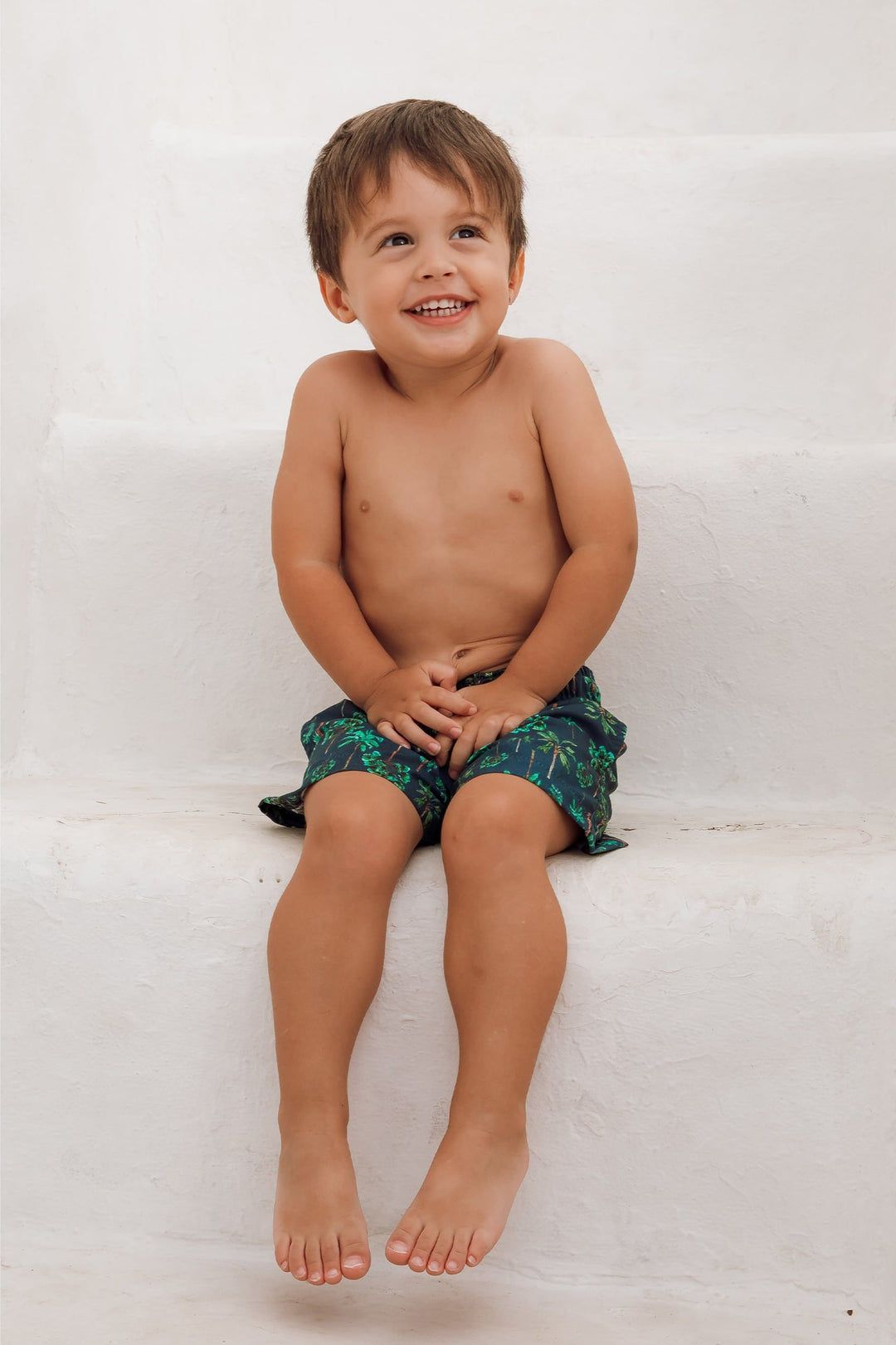 Short de Praia Masculino Infantil Kids Azul Marinho na Estampa Coqueiros da Lili Sampedro