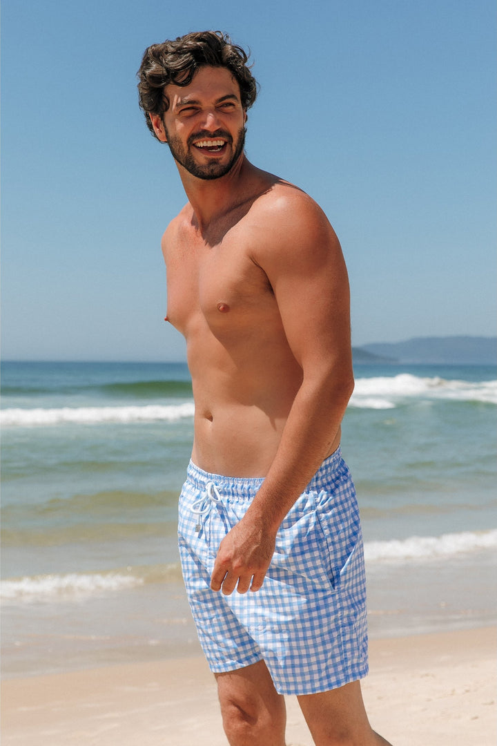 Short de Praia Masculino Bermuda Adullto Estampado Vichy Azul e Branco da Lili Sampedro